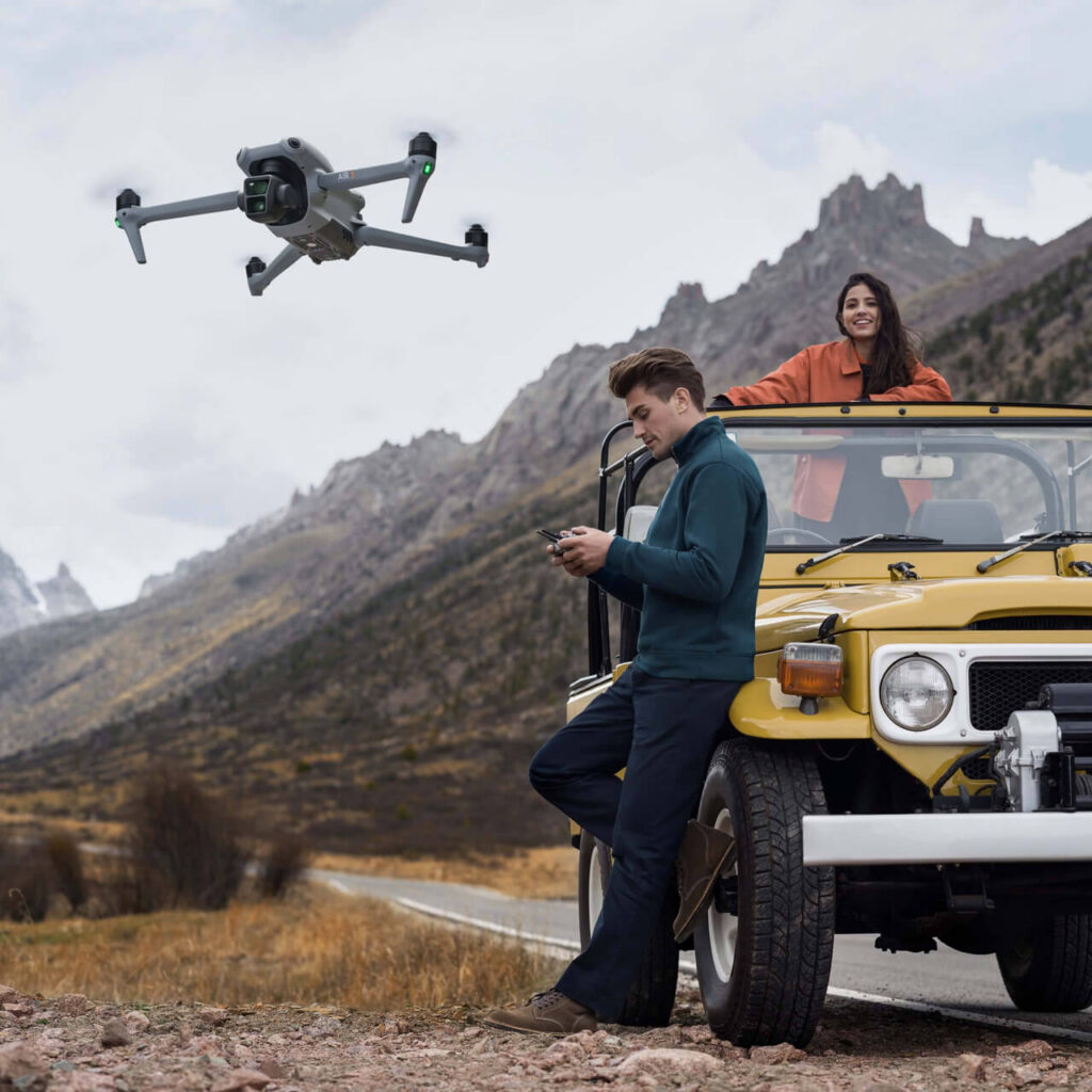 DJI Air 3 — çift kameralı gimbal detayı