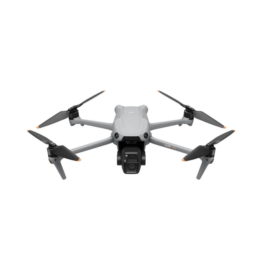 DJI Air 3S — önden görünüm