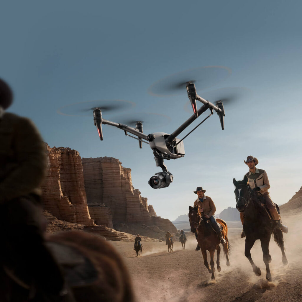 DJI Inspire 3 — profesyonel sinema dronu uçuşta