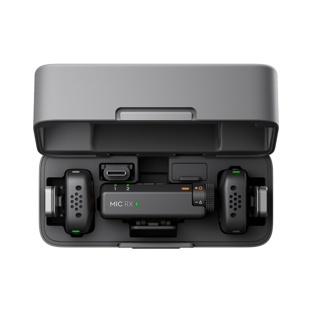 DJI Mic Mini alıcı (MIC RX) üstten görünüm, kanal ve gain göstergeleri