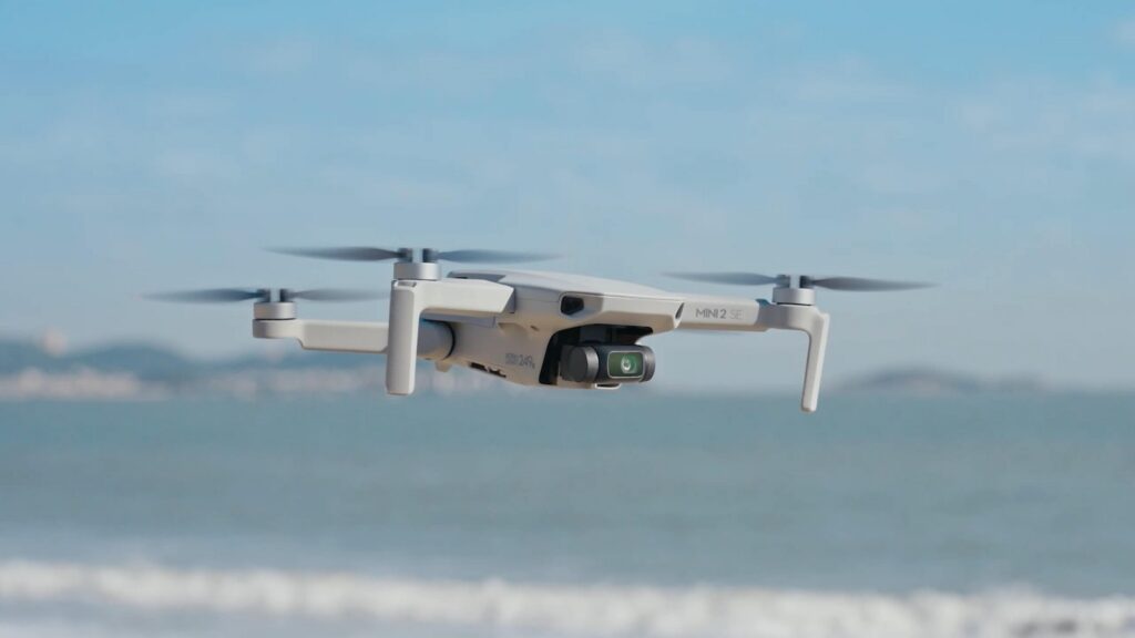 DJI Mini 2 SE — havada uçuş