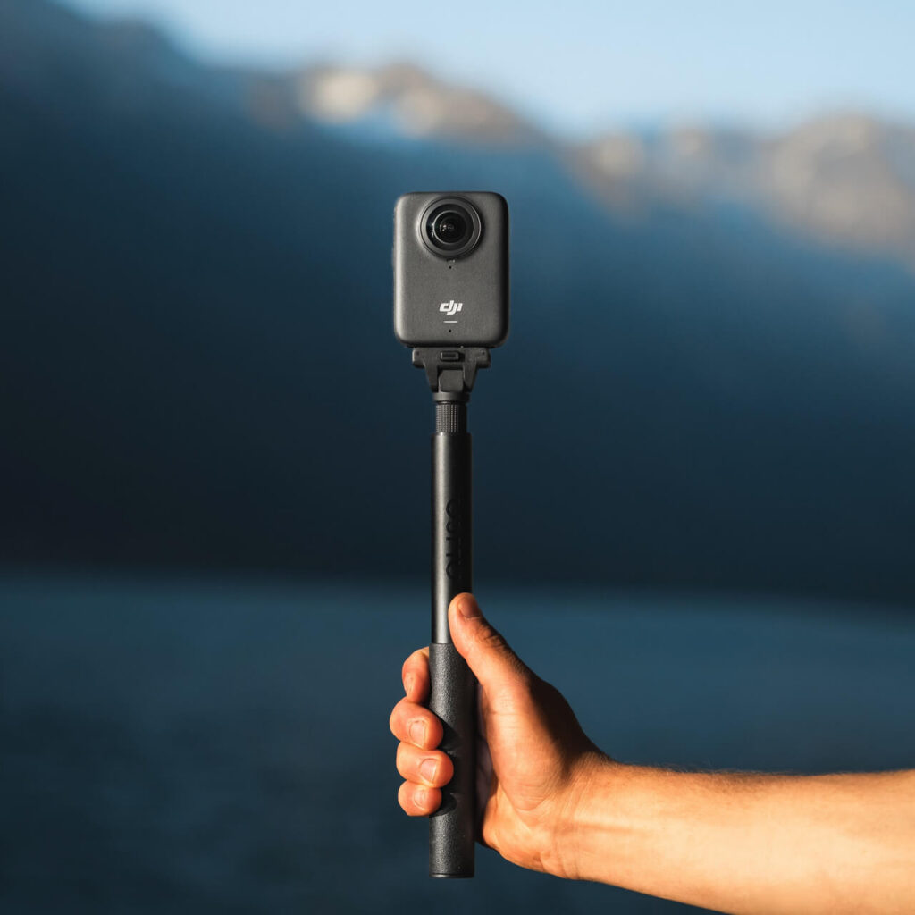 DJI Osmo 360 — 1.2m görünmez selfie çubuğu ile 360° çekim