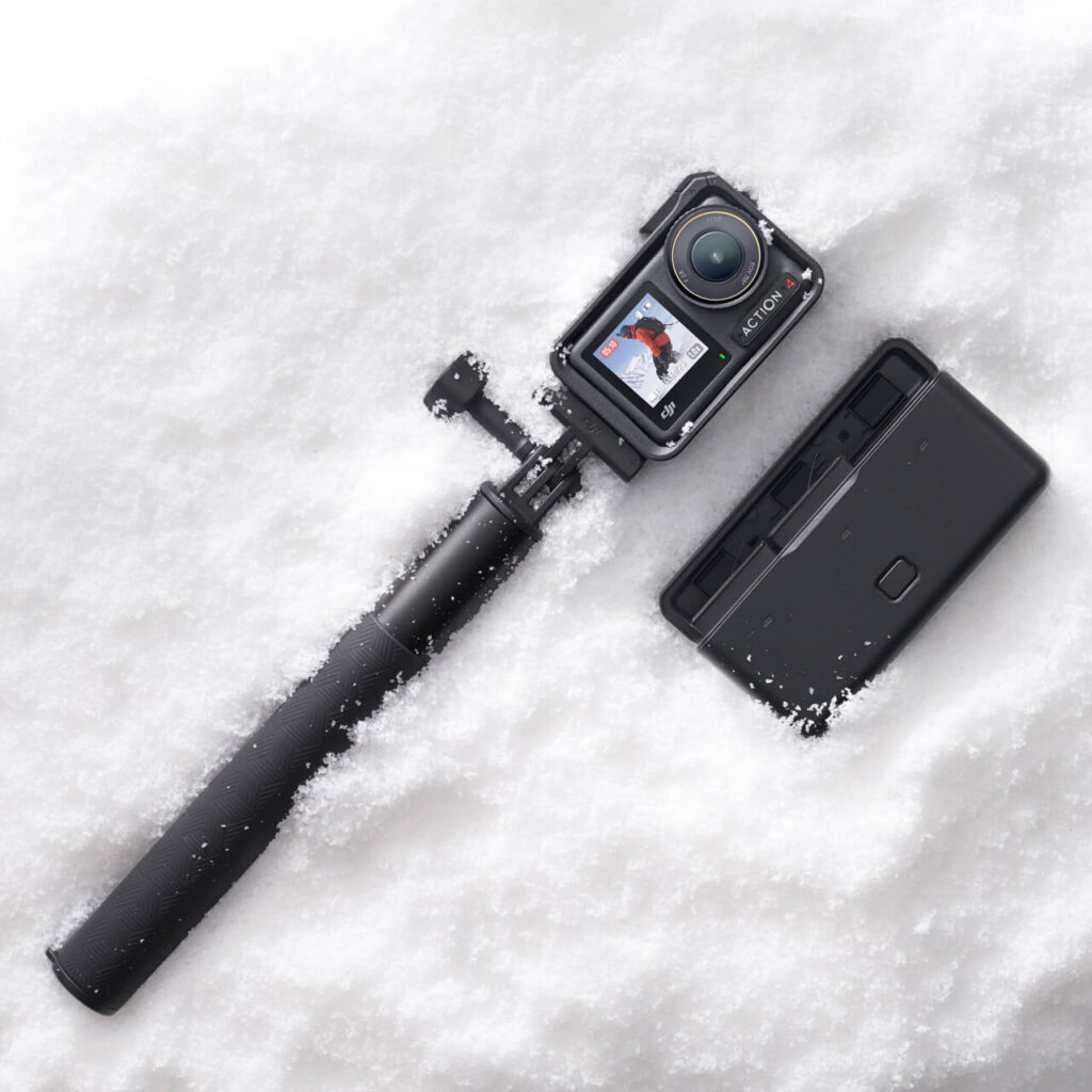 DJI Osmo Action 4 Adventure Combo — uzatma çubuğu ve batarya kutusu ile